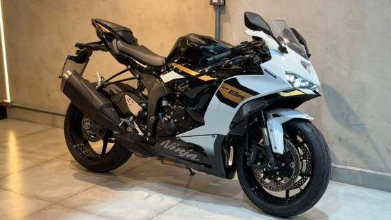 KAWASAKI NINJA ZX-6R KAWASAKI NINJA ZX-6R